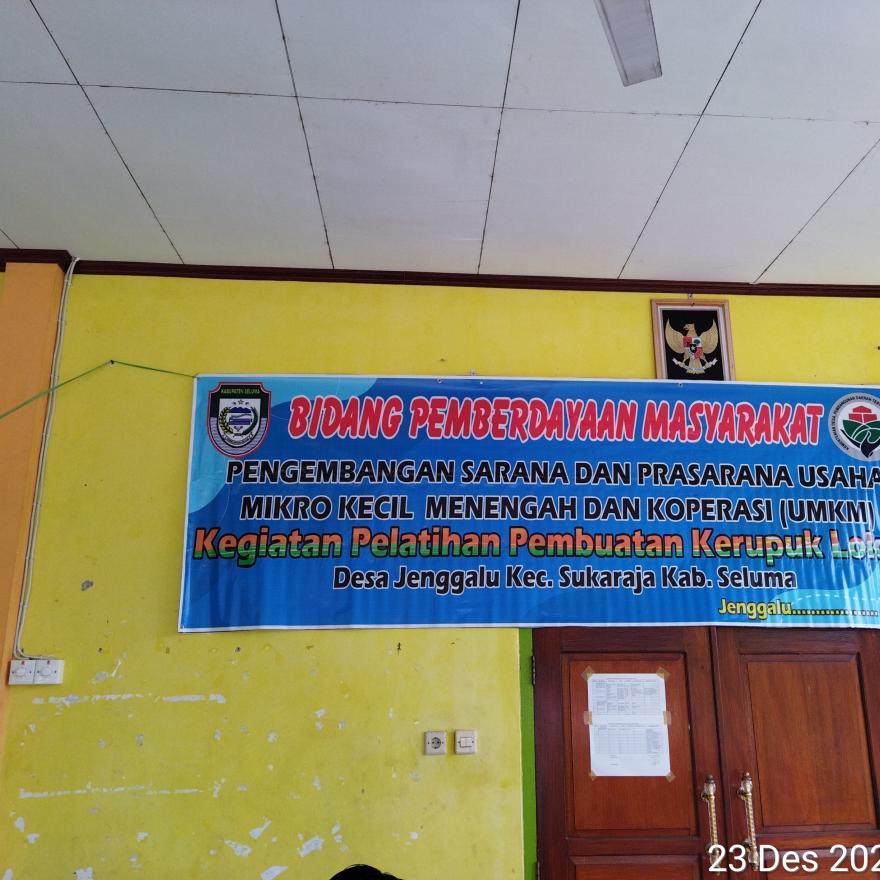 Pelatihan pembuatan kerupuk lokan
